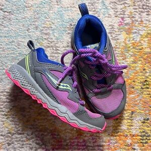 Saucony Kids' Pink and Gray S-Peregrine Shield Trail Shoes Size 11M